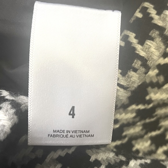 Express One-Button Houndstooth Blazer - Picture 8 of 9